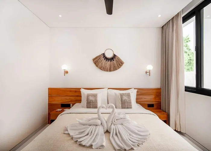 Villa Six Palm 4 - 2br With Rooftop Near Padang Pecatu (Bali)