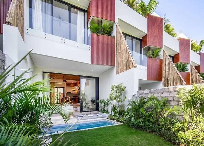 Six Palm 4 - 2br With Rooftop Near Padang Villa
