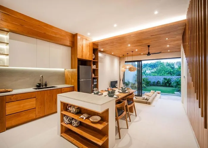 Six Palm 4 - 2br With Rooftop Near Padang Villa *