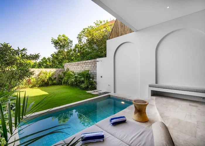 Villa Six Palm 4 - 2br With Rooftop Near Padang *